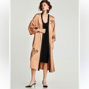 Zara Belted Embroidered Floral Silky Kimono Robe Womens Size XS/S Asian Boho